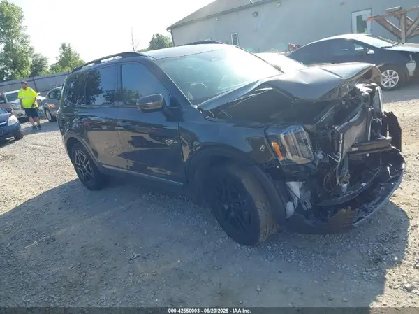 5XYP3DGC8PG357105 2023 KIA TELLURIDE - Image 1