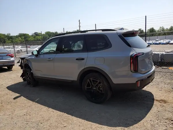 5XYP3DGC8RG429231 2024 KIA TELLURIDE - Image 2