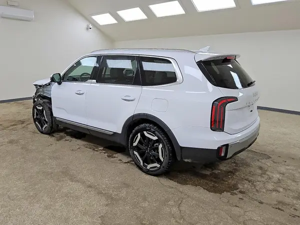 5XYP3DGC8RG447499 2024 KIA TELLURIDE - Image 2