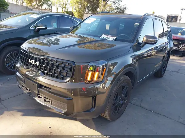 5XYP3DGC8RG483211 2024 KIA TELLURIDE - Image 2
