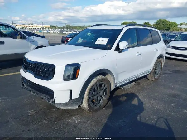 5XYP3DGC8SG611744 2025 KIA TELLURIDE - Image 2