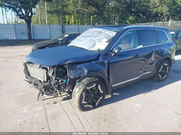 5XYP3DGC9RG470712 2024 KIA TELLURIDE - Image 2