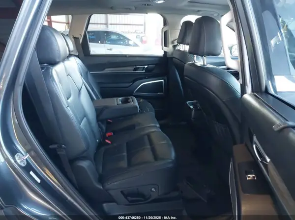 5XYP3DHC0LG032165 2020 KIA TELLURIDE - Image 8