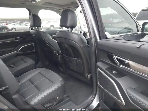 5XYP3DHC0LG055574 2020 KIA TELLURIDE - Image 8