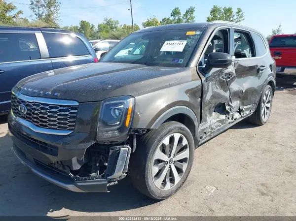 5XYP3DHC0LG064033 2020 KIA TELLURIDE - Image 2