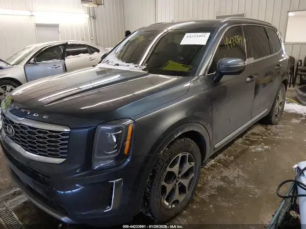 5XYP3DHC1LG045782 2020 KIA TELLURIDE - Image 2