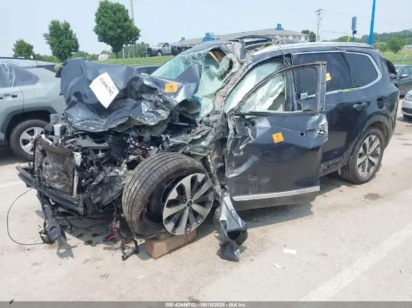 5XYP3DHC1NG228862 2022 KIA TELLURIDE - Image 2