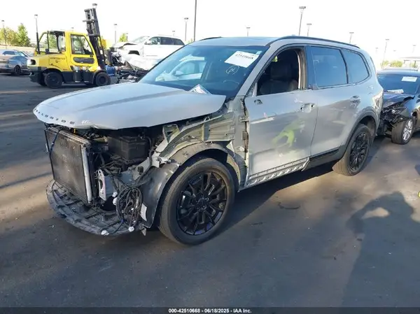 5XYP3DHC2MG183607 2021 KIA TELLURIDE - Image 2