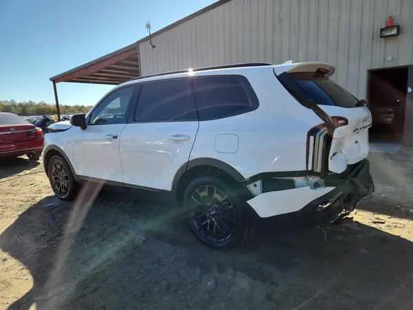 5XYP3DHC2NG236839 2022 KIA TELLURIDE - Image 2