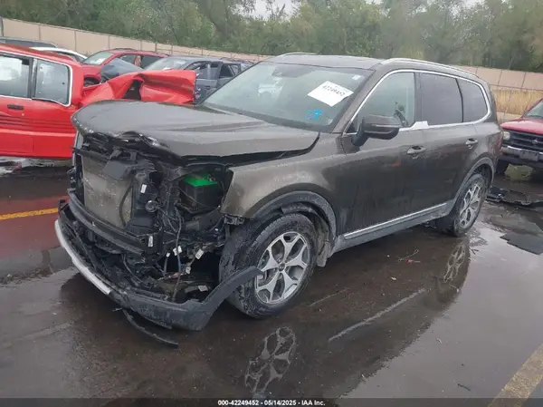 5XYP3DHC3LG020303 2020 KIA TELLURIDE - Image 2
