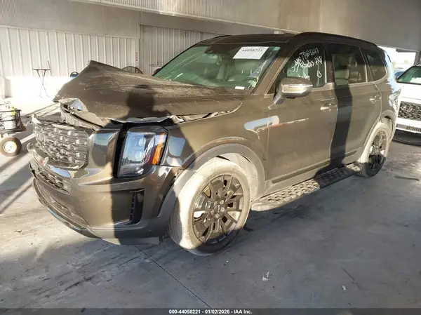 5XYP3DHC4NG228483 2022 KIA TELLURIDE - Image 2