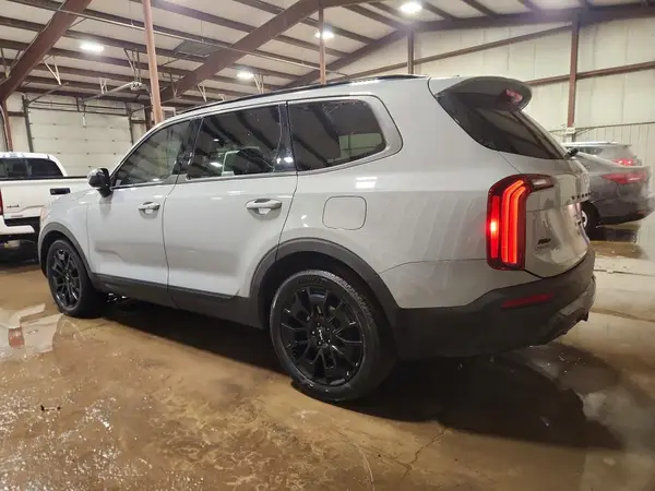 5XYP3DHC4NG233165 2022 KIA TELLURIDE - Image 2