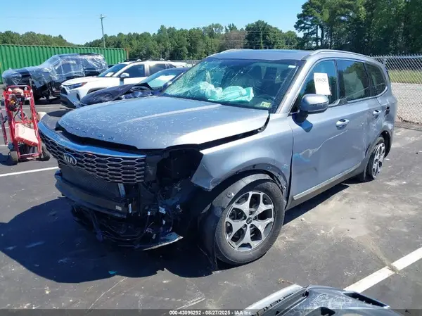 5XYP3DHC5LG049821 2020 KIA TELLURIDE - Image 2