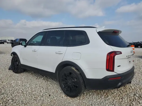 5XYP3DHC5NG242215 2022 KIA TELLURIDE - Image 2