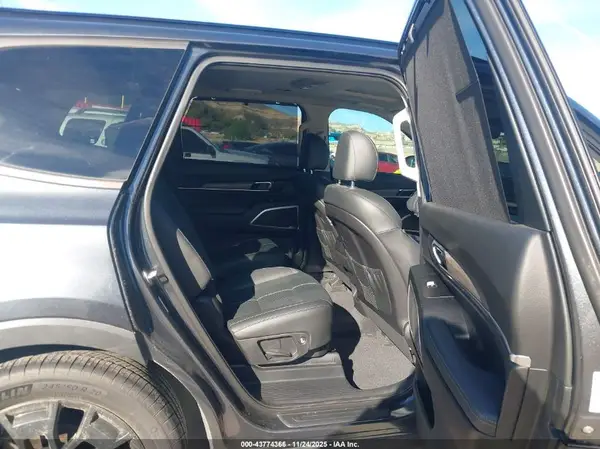 5XYP3DHC6MG127833 2021 KIA TELLURIDE - Image 8