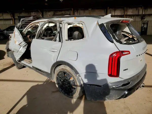 5XYP3DHC6NG310666 2022 KIA TELLURIDE - Image 2