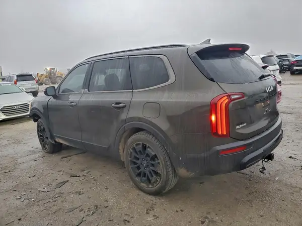 5XYP3DHC7NG226002 2022 KIA TELLURIDE - Image 2