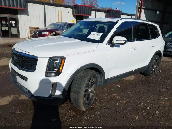 5XYP3DHC8LG002184 2020 KIA TELLURIDE - Image 2