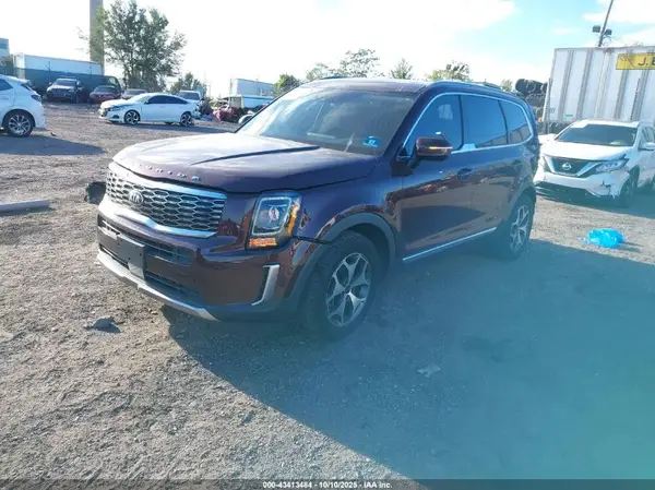5XYP3DHC8LG011693 2020 KIA TELLURIDE - Image 2