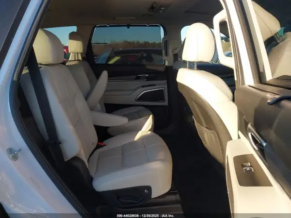 5XYP3DHC8MG147145 2021 KIA TELLURIDE - Image 8