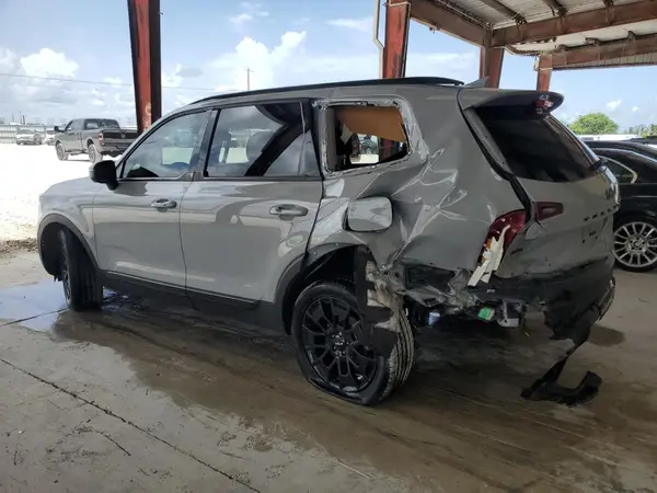 5XYP3DHC8NG303654 2022 KIA TELLURIDE - Image 2