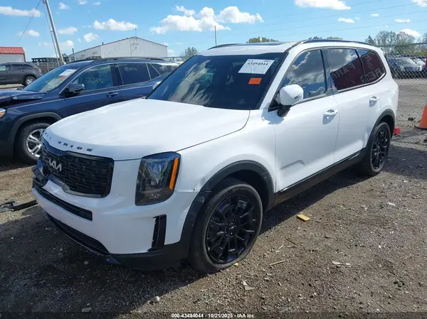 5XYP3DHC8NG322205 2022 KIA TELLURIDE - Image 2