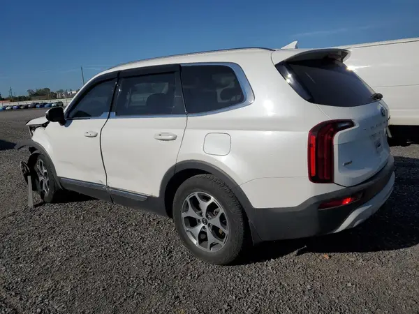 5XYP3DHC9LG006244 2020 KIA TELLURIDE - Image 2