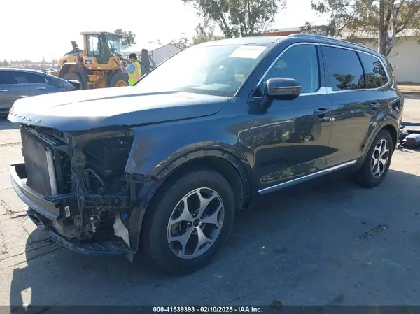 5XYP3DHC9LG030219 2020 KIA TELLURIDE - Image 2