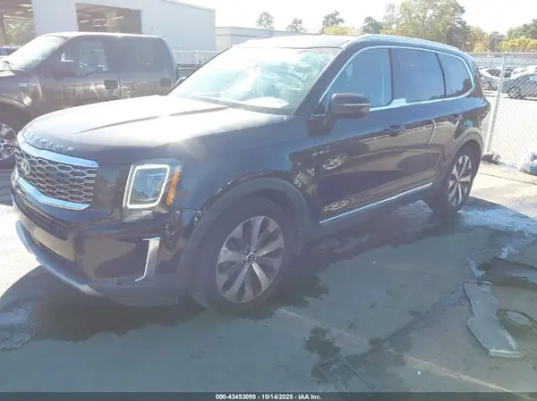 5XYP3DHC9LG073426 2020 KIA TELLURIDE - Image 2
