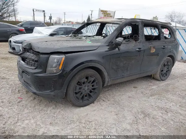 5XYP3DHC9NG242993 2022 KIA TELLURIDE - Image 2