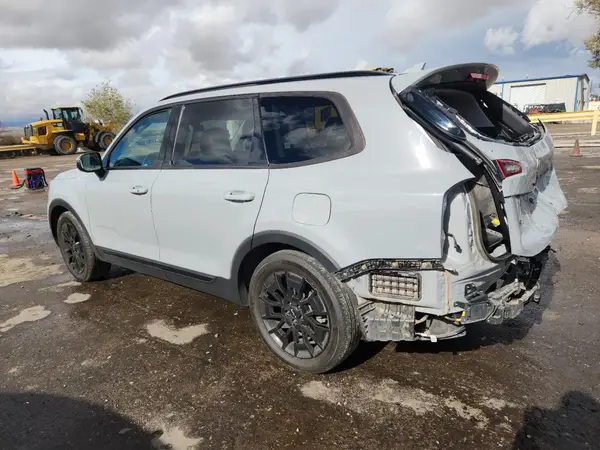 5XYP3DHC9NG273161 2022 KIA TELLURIDE - Image 2
