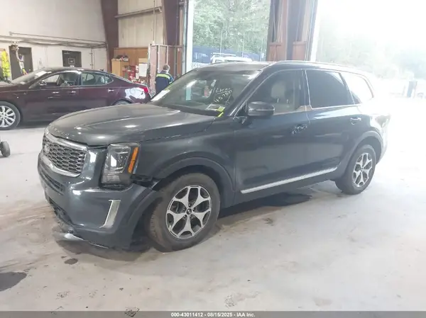 5XYP3DHCXLG008598 2020 KIA TELLURIDE - Image 2