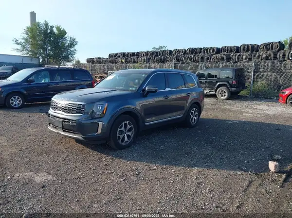 5XYP3DHCXLG028883 2020 KIA TELLURIDE - Image 2