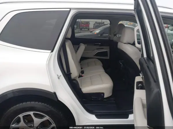 5XYP3DHCXLG076559 2020 KIA TELLURIDE - Image 8