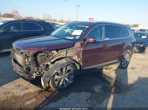 5XYP3DHCXLG085696 2020 KIA TELLURIDE - Image 2