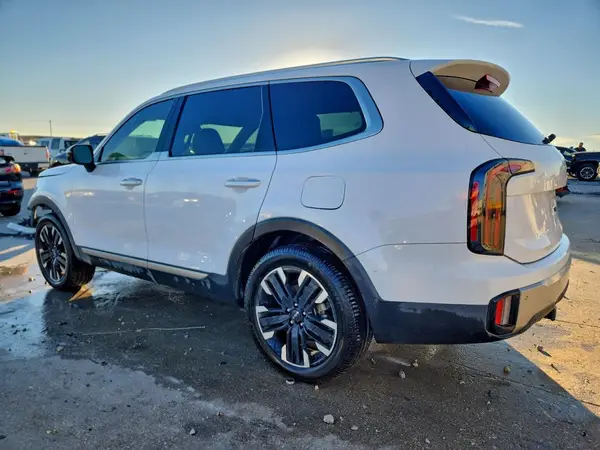 5XYP54GC6PG358229 2023 KIA TELLURIDE - Image 2