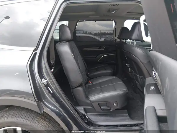 5XYP54GC9RG549176 2024 KIA TELLURIDE - Image 8