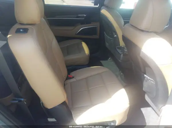 5XYP54HC2MG169829 2021 KIA TELLURIDE - Image 8