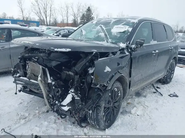 5XYP54HC2NG319715 2022 KIA TELLURIDE - Image 2