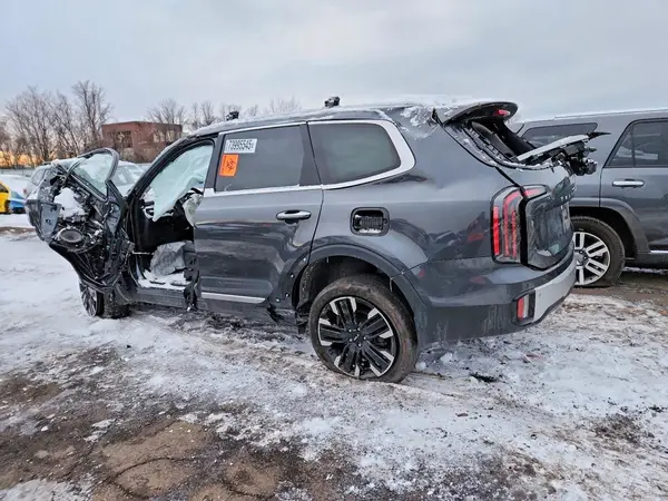 5XYP5DGC0PG394028 2023 KIA TELLURIDE - Image 2
