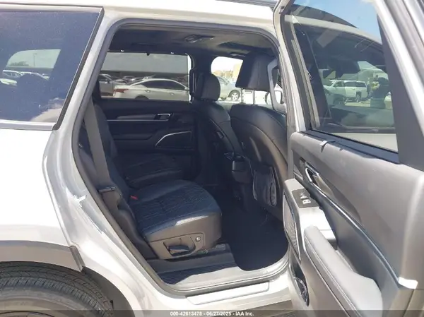 5XYP5DGC1RG467748 2024 KIA TELLURIDE - Image 8