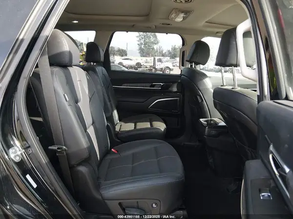 5XYP5DGC2PG402095 2023 KIA TELLURIDE - Image 8