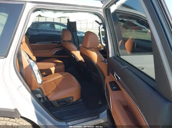 5XYP5DGC3RG558102 2024 KIA TELLURIDE - Image 8