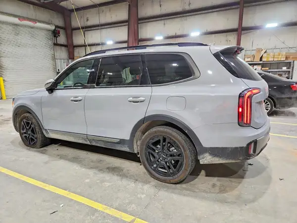 5XYP5DGC6PG389349 2023 KIA TELLURIDE - Image 2