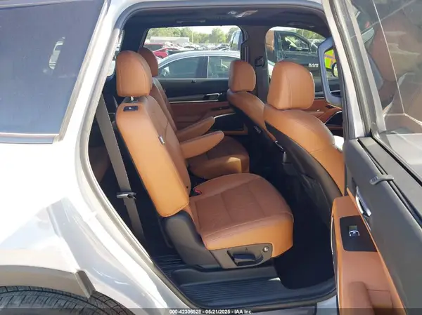 5XYP5DGC8RG504794 2024 KIA TELLURIDE - Image 8