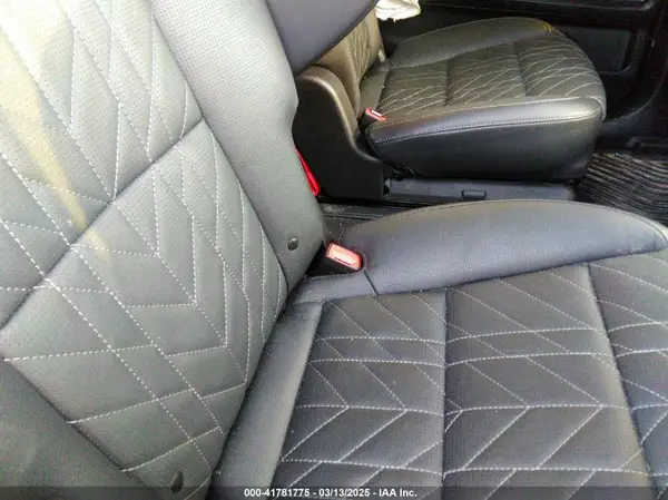 5XYP5DGC8RG505640 2024 KIA TELLURIDE - Image 8
