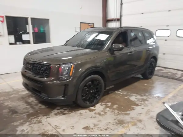 5XYP5DHC0NG289372 2022 KIA TELLURIDE - Image 2