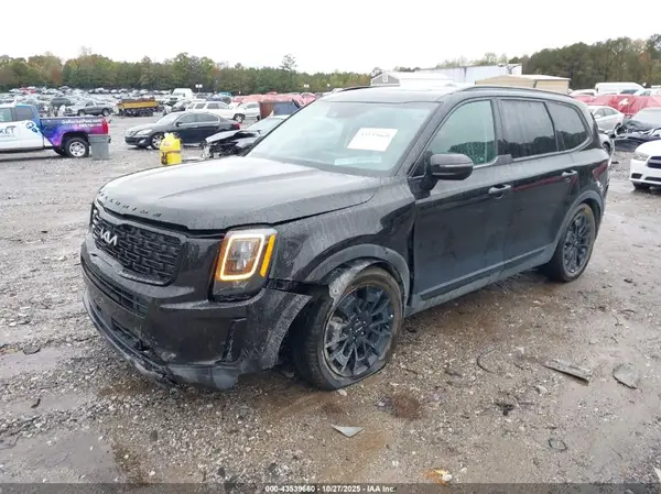 5XYP5DHC1NG253464 2022 KIA TELLURIDE - Image 2