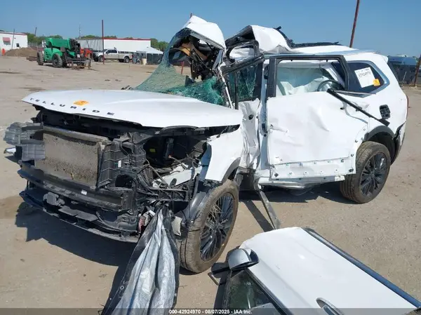 5XYP5DHC2MG143571 2021 KIA TELLURIDE - Image 2