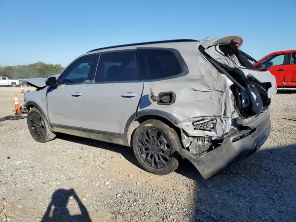 5XYP5DHC2MG176702 2021 KIA TELLURIDE - Image 2